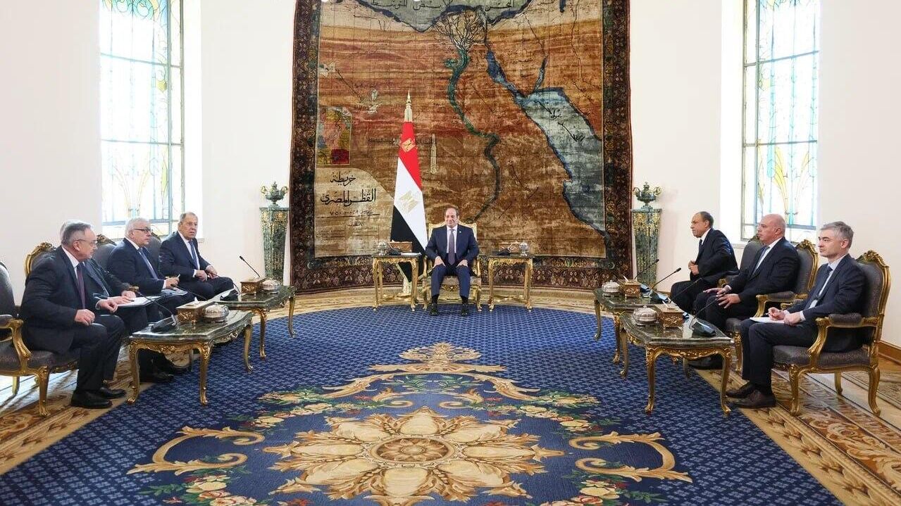 Президент Египта Абдель Фаттах ас-Сиси проводит встречу с министром иностранных дел России Сергеем Лавровым - РИА Новости, 1920, 20.12.2025