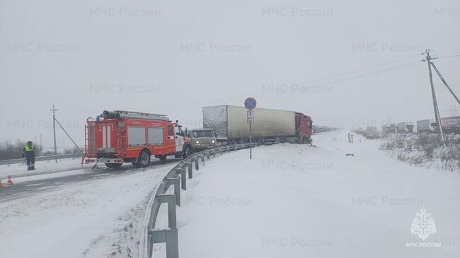 Последствия ДТП в Омской области. 20 декабря 2025