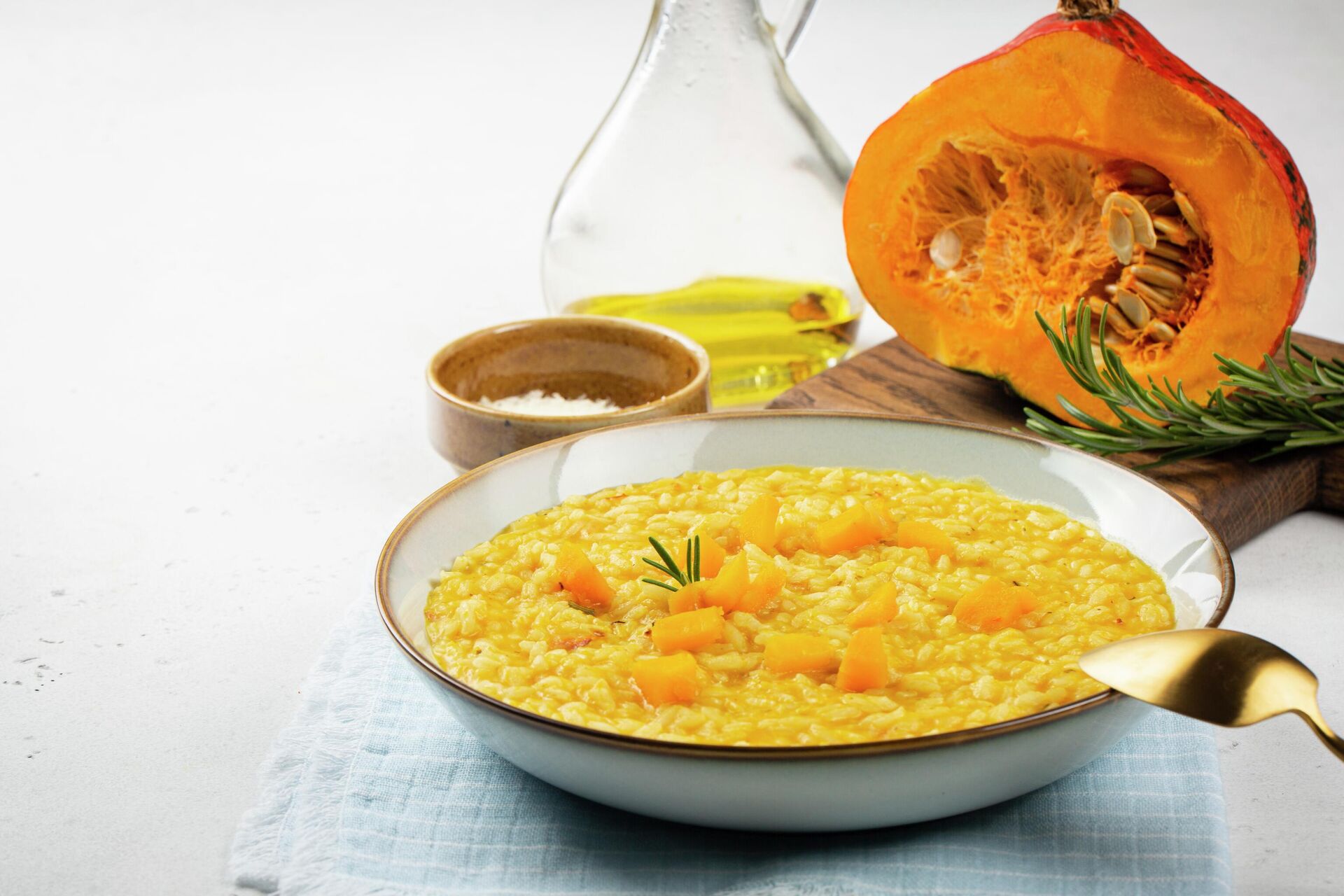 Рисовая каша с тыквой - РИА Новости, 1920, 20.12.2025