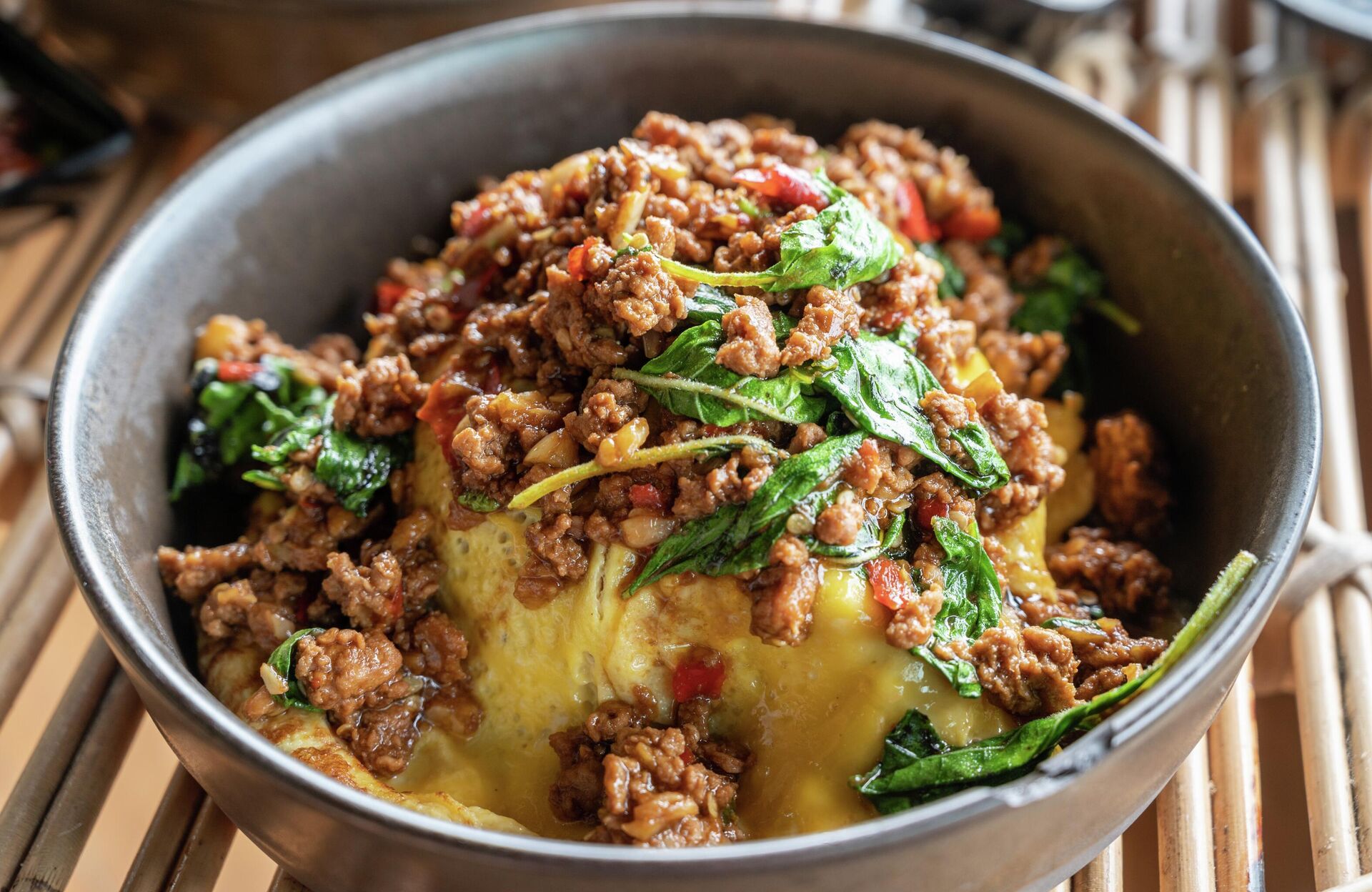 Яичница с мясным фаршем - РИА Новости, 1920, 21.12.2025