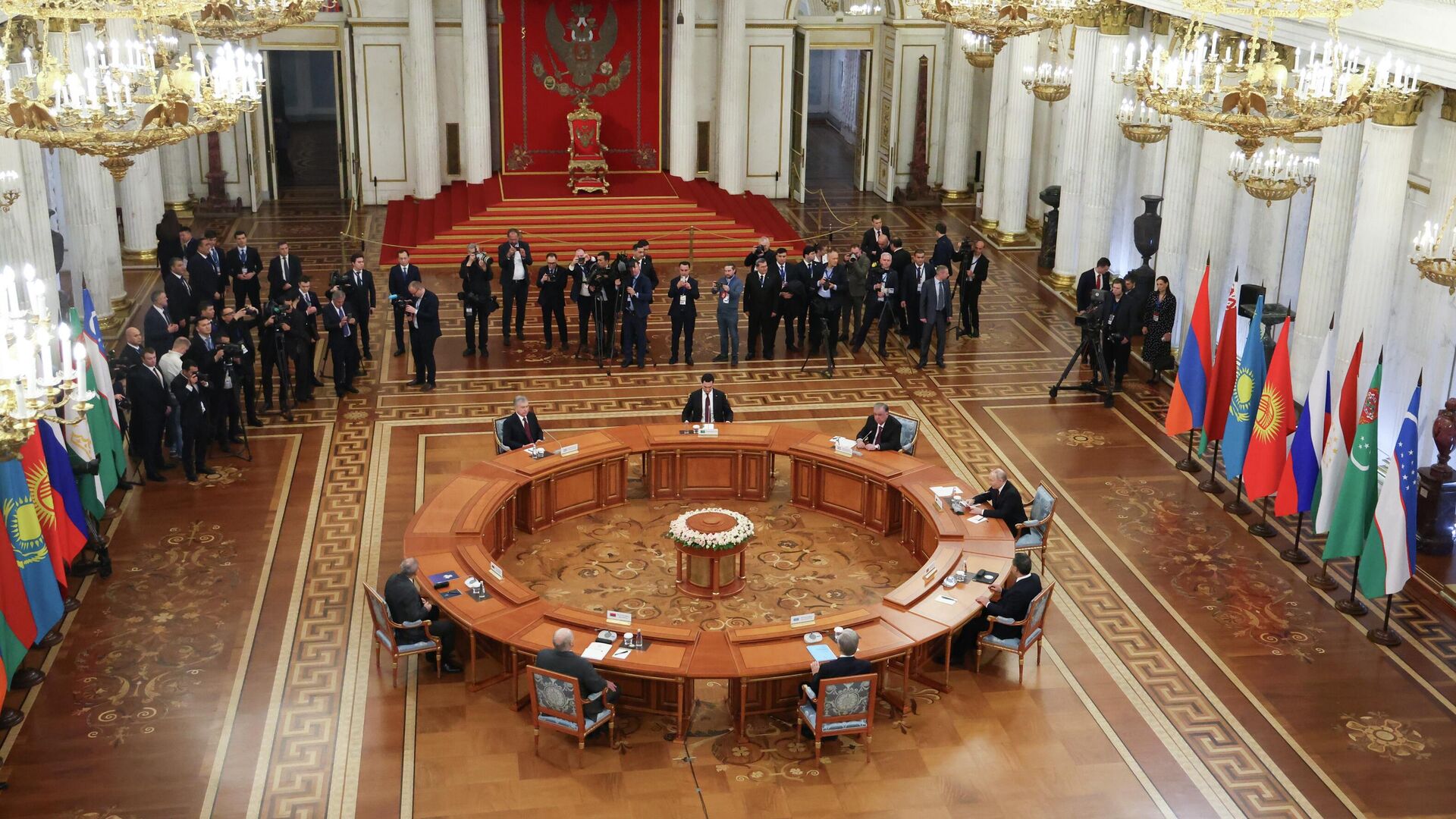 Неформальный саммит СНГ в Санкт-Петербурге - РИА Новости, 1920, 22.12.2025