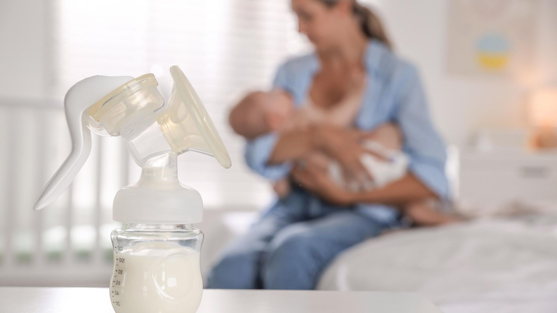 Кормление - РИА Новости, 1920, 23.12.2025