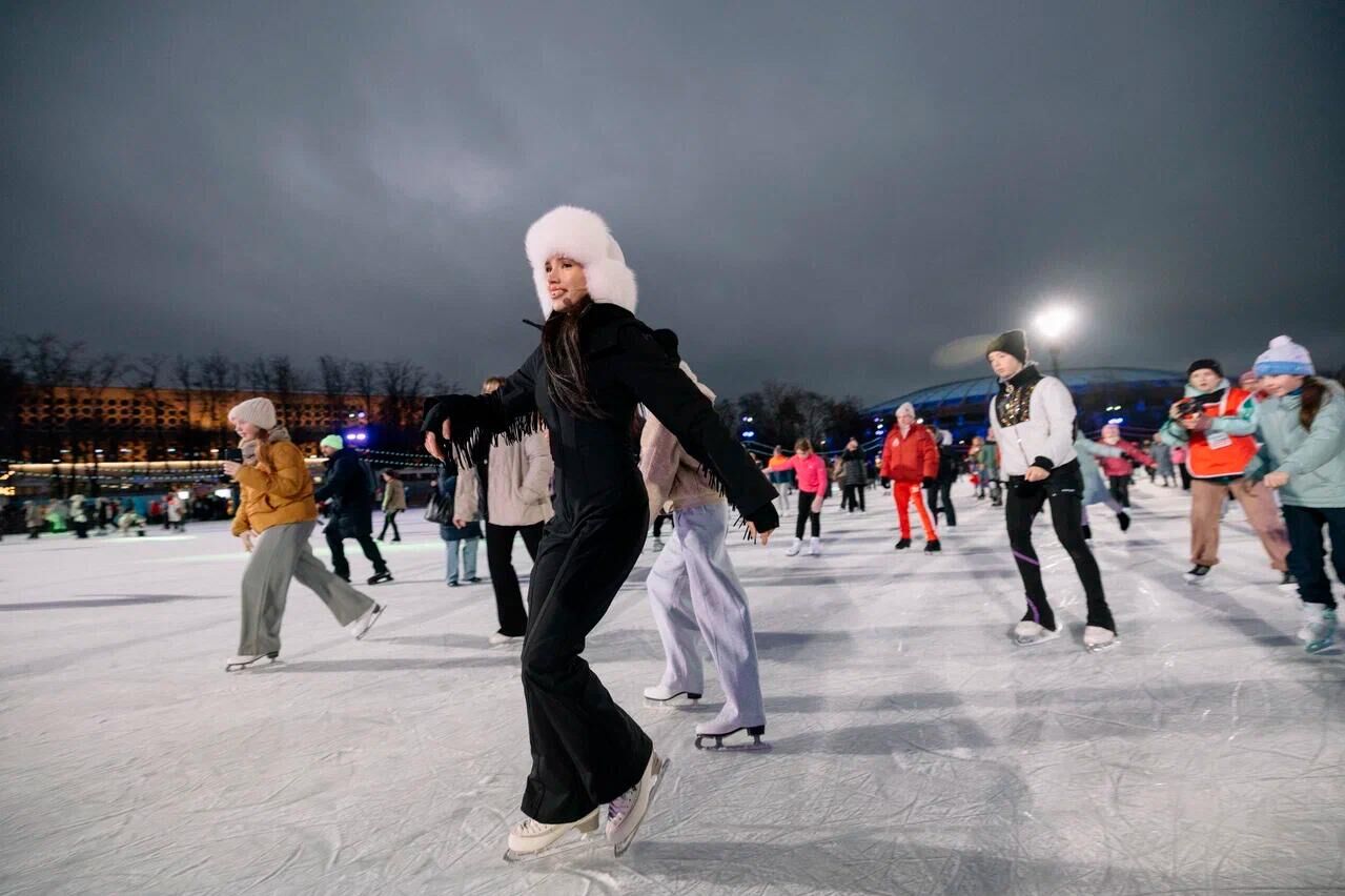 Мастер-класс по фигурному катанию - РИА Новости, 1920, 22.12.2025