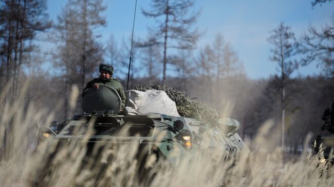 Военнослужащий на учениях. Архивное фото