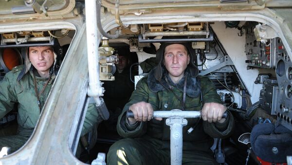 Военнослужащий на учениях войск противовоздушной обороны Восточного военного округа в Бурятии. Архивное фото