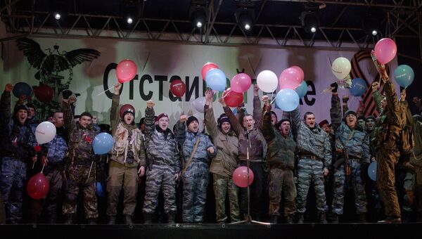 Бойцы спецподразделения Беркут, которые несли дежурство на блокпостах на въезде в Крым, архивное фото