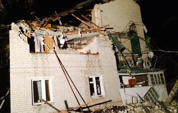 На месте взрыва газа в доме в городе Росошь Воронежской области