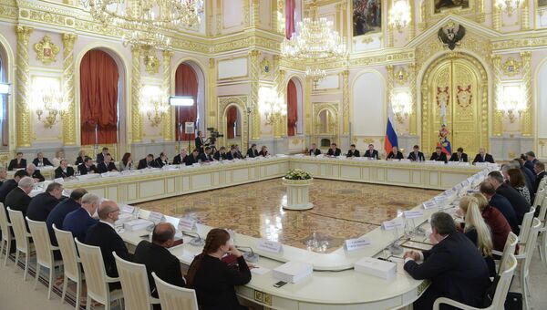 В.Путин провел заседание Совета при президенте РФ по развитию физической культуры и спорта. Фото с места события