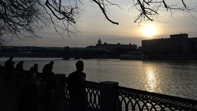 Теплая погода в Москве. Архивное фото