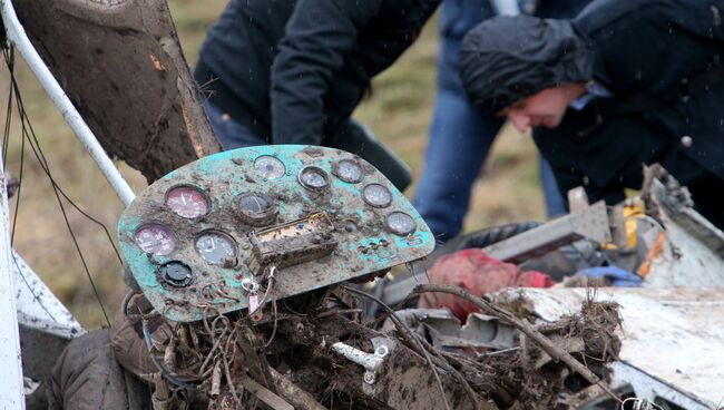 Учебный самолет разбился в Калининградской области. Фото с места события