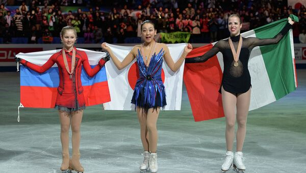 Юлия Липницкая (Россия) - серебряная медаль, Мао Асада (Япония) - золотая медаль, Каролина Костнер (Италия) - бронзовая медаль.