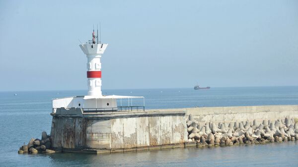 Сигнальный маяк для военных кораблей ЧФ РФ в бухте Севастополя