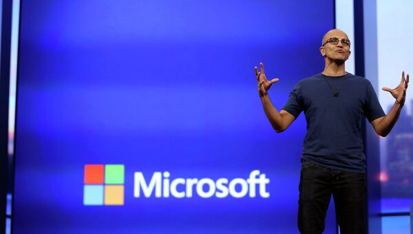 Генеральный исполнительный директор Microsoft Сатья Наделла выступает на конференции Build 2014
