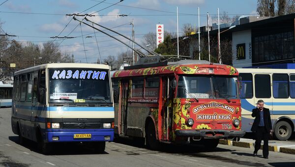 Автобус на Казантип в Симферополе. Архивное фото