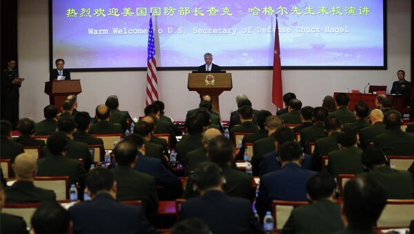 Глава минобороны США Чак Хейгель в Пекине. 8 апреля 2014