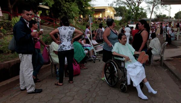 Пациенты больницы в Манагуа эвакуированы после землетрясения
