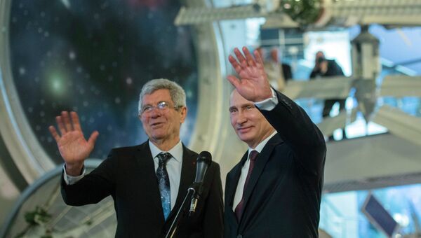 Президент России Владимир Путин и профессор астрономии Джованни Биньями