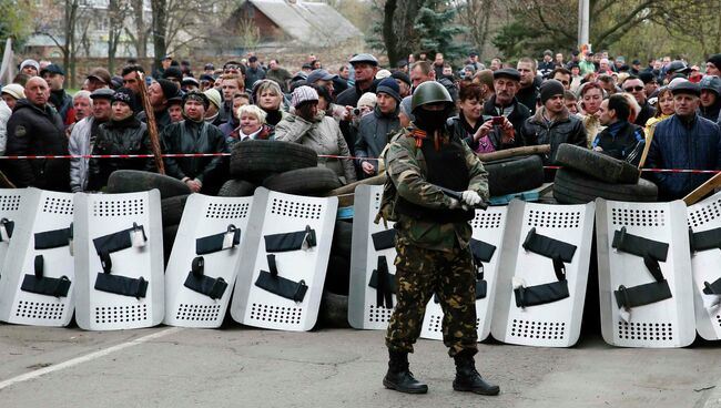 Ситуация в Славянске 12 апреля 2014