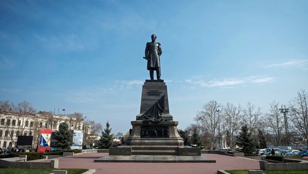 Памятник адмиралу Павлу Нахимову в Севастополе