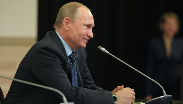 Владимир Путин участвует в заседании попечительского совета РГО. Архивное фото