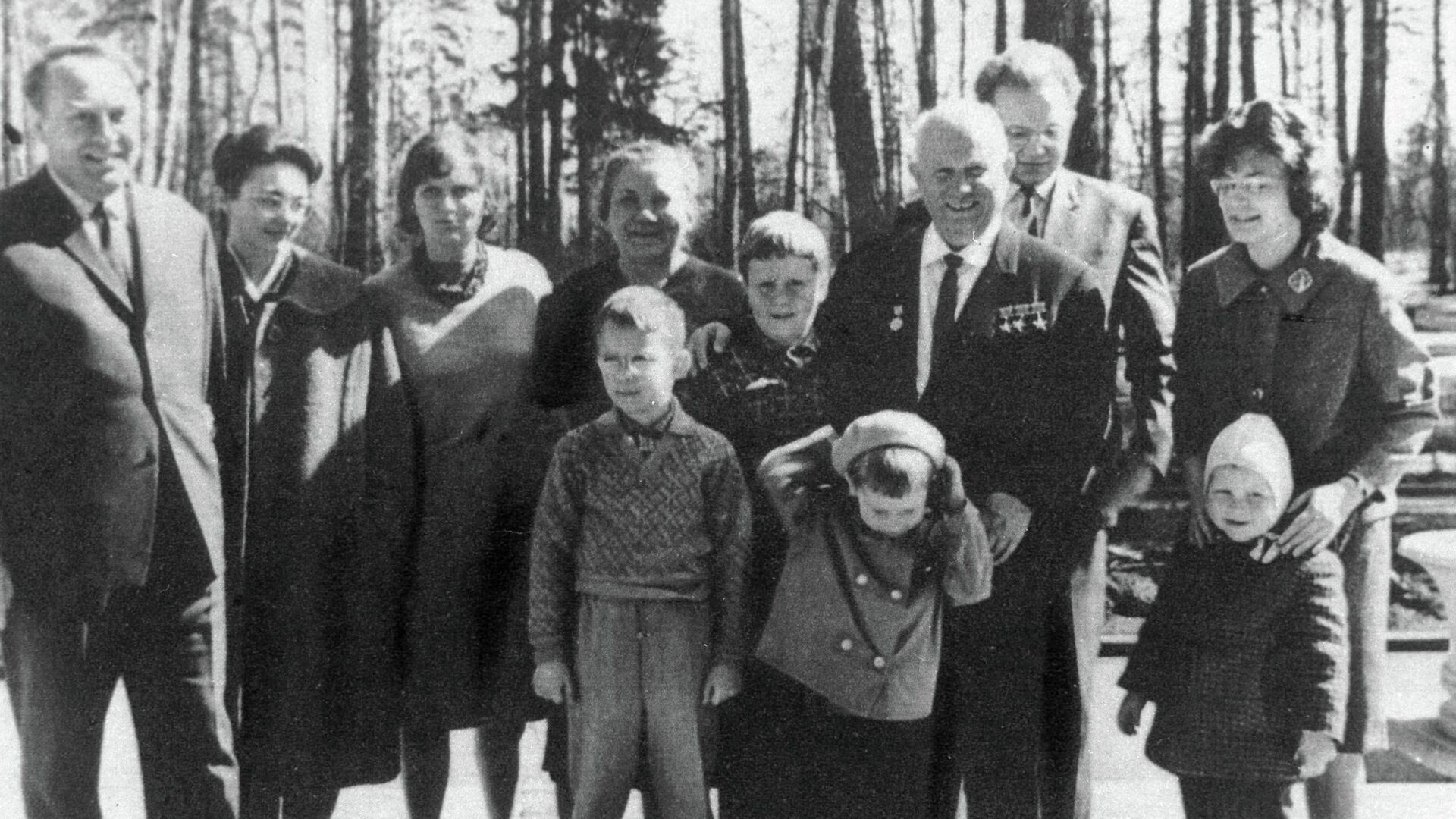 Семейный снимок семьи Никиты Сергеевича Хрущева, 1963 год - РИА Новости, 1920, 06.01.2024