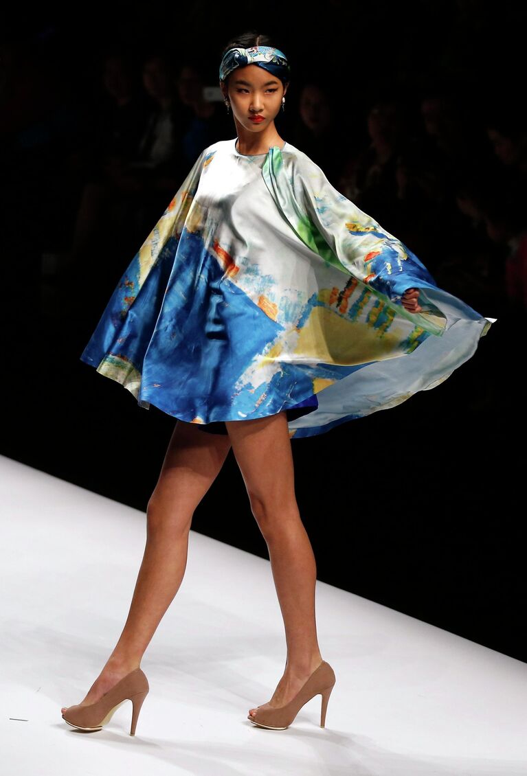 Показ коллекции WOO на Неделе моды в Шанхае