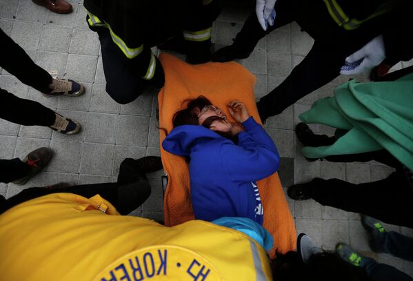 Член семьи пассажира с затонувшего у берегов Южной Кореи парома Севол