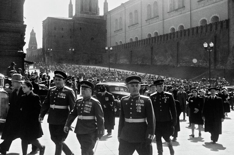 Москва. Красная площадь 9 мая 1945 года