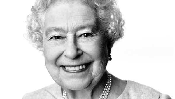 Портрет королевы Британии Елизаветы авторства фотографа Дэвида Бэйли