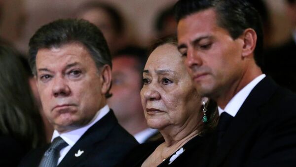 Президент Колумбии Сантос, вдова Маркеса Мерседес Барча и президент Мексики Ньето