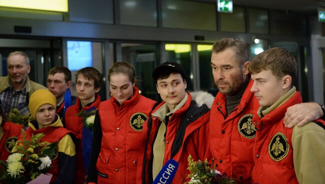 Экспедиция во главе с П.Астаховым вернулась с Северного полюса. Архивное фото