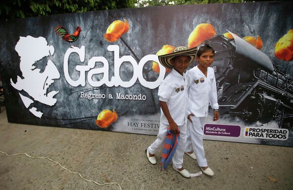 Жители города Аракатака во время прощания с Габриэлем Гарсиа Маркесом
