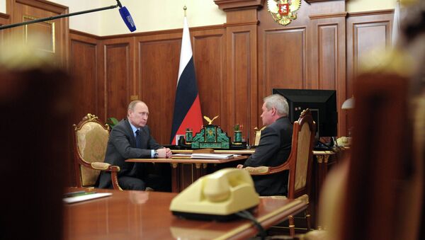 Президент России Владимир Путин (слева) и губернатор Пермского края Виктор Басаргин. Архивное фото