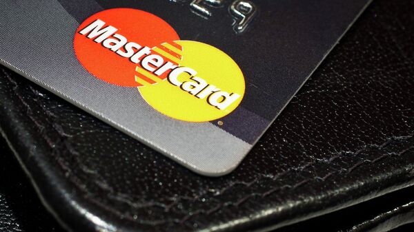 Платежная карта MasterCard, архивное фото