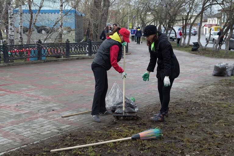 Общегородской субботник в Томске 26 апреля