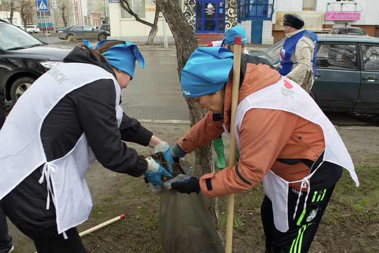 Общегородской субботник в Томске 26 апреля