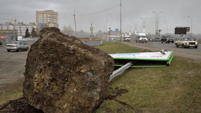 Последствия урагана в Омске