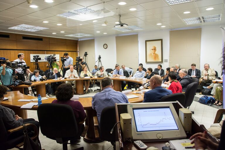 Председатель Европейского еврейского конгресса Вячеслав Кантор во время выступления в Тель-Авивском университете Председатель Европейского еврейского конгресса Вячеслав Кантор во время выступления в Тель-Авивском университете