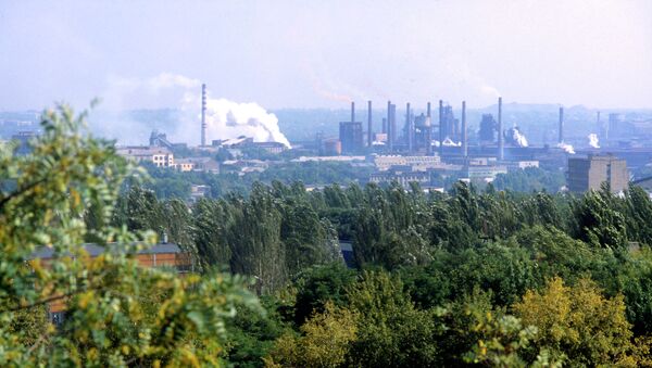 Вид на Донецкий металлургический завод. Архивное фото