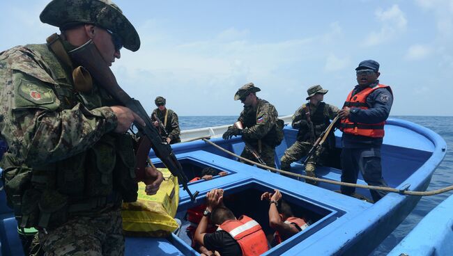 Бойцы спецназа Федеральной службы по контролю за оборотом наркотиков (ФСКН) России и струдники Национальной полиции Никарагуа. Архивное фото