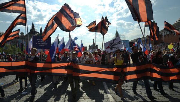 Первомайская демонстрация профсоюзов на Красной площади. Архивное фото