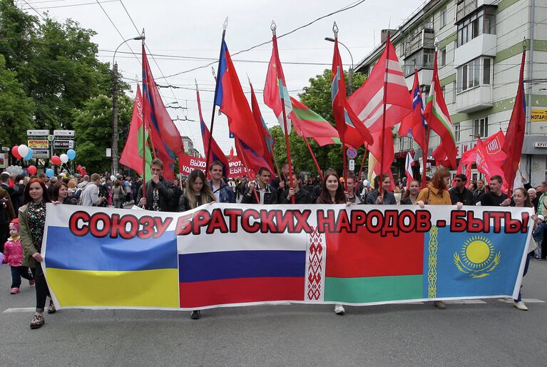 Праздник весны и труда в Крыму