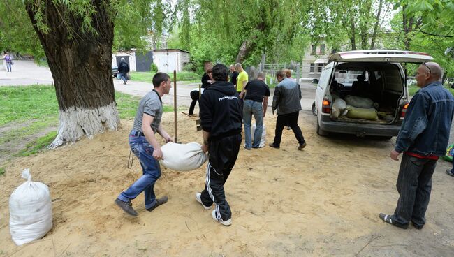 Украинские военные начали штурм города Славянска