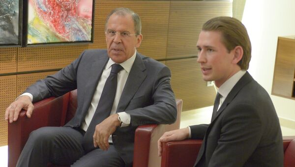 Министр иностранных дел РФ Сергей Лавров (слева) и министр иностранных дел Австрии Себастьян Курц. Архивное фото