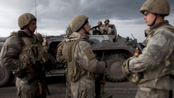 Украинские военнослужащие во время подготовки к спецоперации в Славянске. Архивное фото