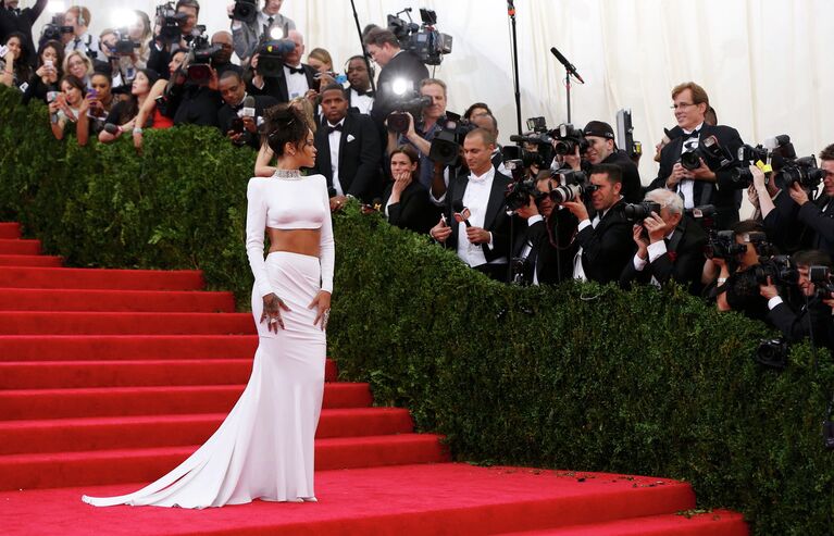 Певица Рианна на Costume Institute Gala Benefit в Нью-Йорке