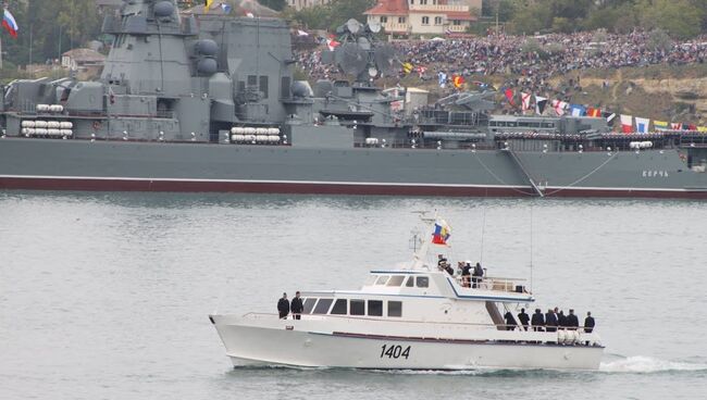 Военный парад в Севастополе.