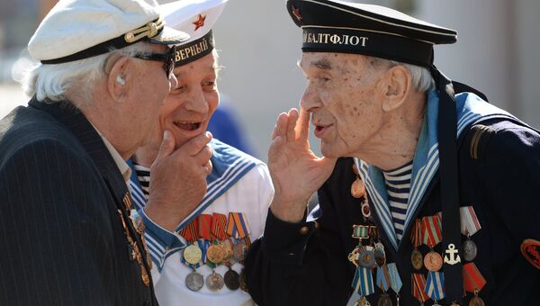 Встреча ветеранов в День Победы в Парке Горького. Архивное фото