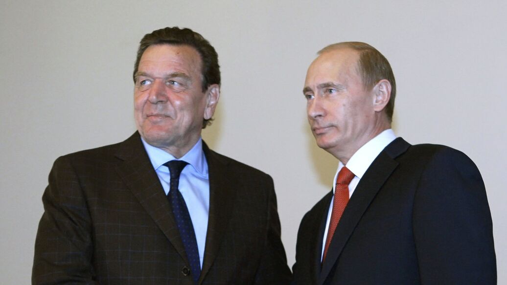 Шредер рассказал, о чем беседовал с Путиным