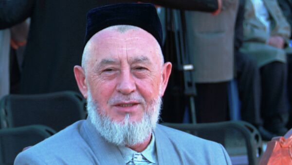 Исламский религиозный деятель Ходжи Акбар Тураджонзода